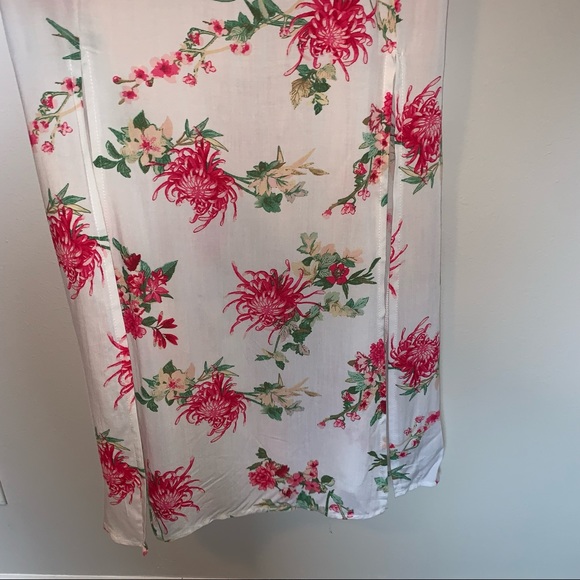 BNWT Women’s Floral Maxi - Picture 5 of 8